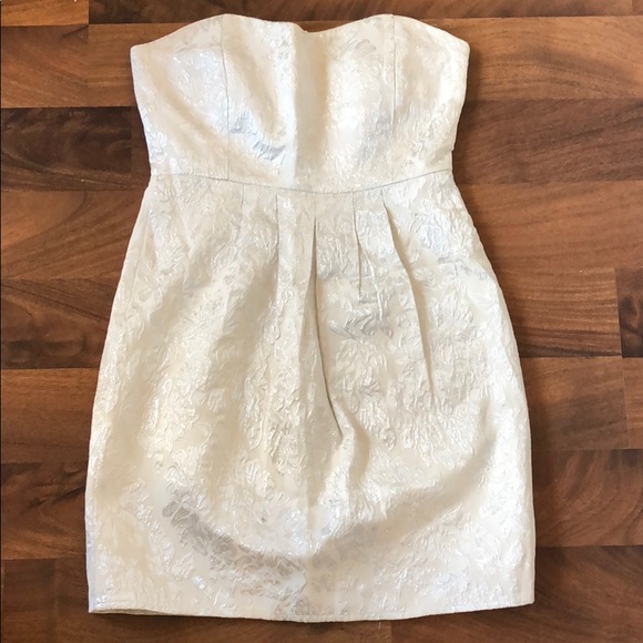 Francesca's Collections Dresses & Skirts - Strapless White Formal Dress Francesca's Collections Dresses & Skirts - Strapless White Formal Dress
